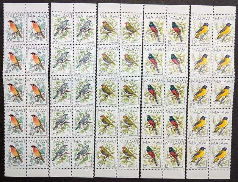 EDW1949SELL : MALAWI 1988 Scott #518-33 Birds. 10 Cplt sets. VF MNH Catalog $394