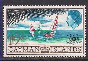 Cayman Islands 1967 QE2 1/9 Sailing MLH SG 208 ( M927 )