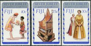 Fiji 1977 SG536-538 QEII Silver Jubilee set MNH