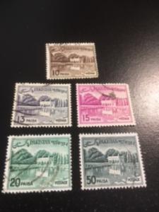 Pakistan sc 134a,135a,135b,135c,138a u