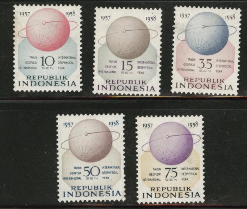 Indonesia Scott 460-4 MH*1958 Satellite set CV 2.10$