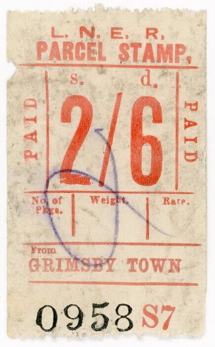 (I.B) London & North Eastern Railway : Parcel Stamp 2/6d (Grimsby Town)