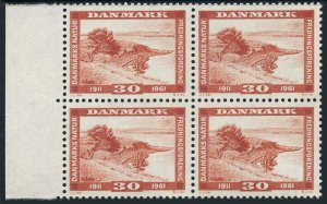 Denmark 381 block/4,MNH.Michel 389. Society of Nature Lowers,50.1961.Landscape.