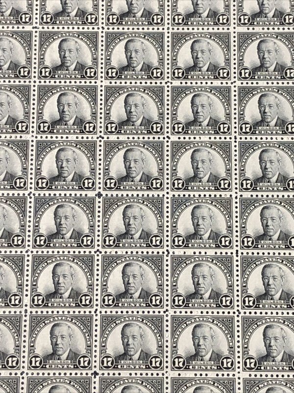 US 697 Woodrow Wilson 17 Cents Sheet Of 100 Extra- Fine Mint Never Hinged   1931 