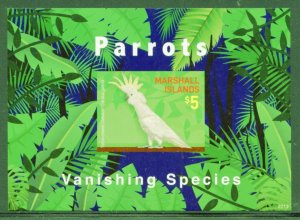 MARSHALL ISLANDS 2022 VANISHINNG SPECIES PARROTS IMPERF SOUVENIR SHEET MINT NH