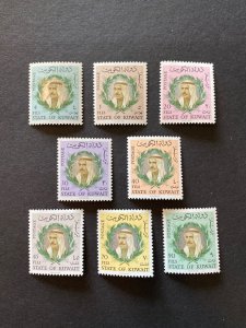 Kuwait 302-309 VF MLH. Scott $ 13.00