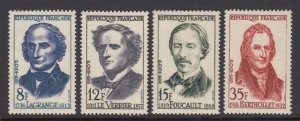 France 869-72 Scientists mint
