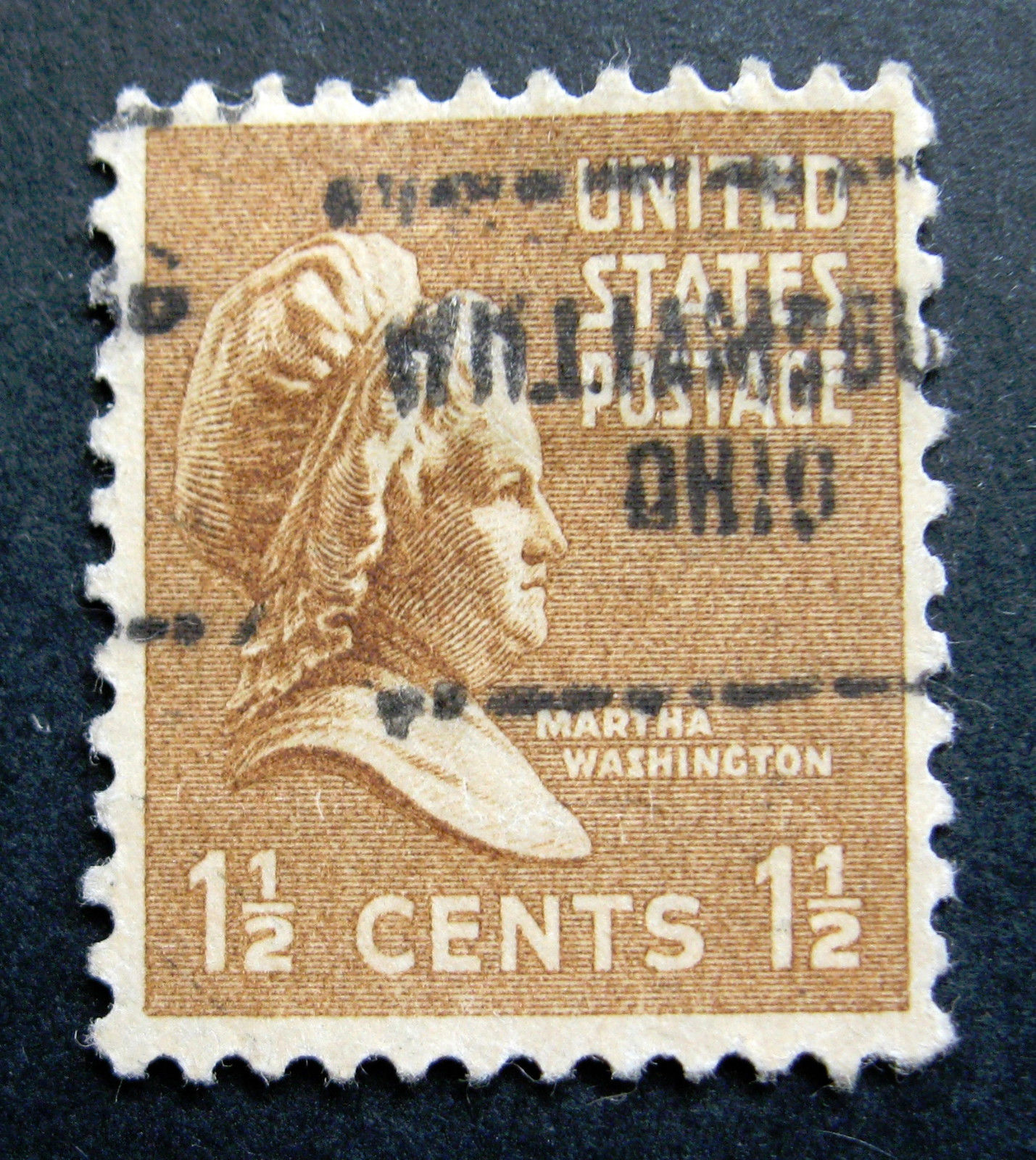 Sc # 805 ~ 1 1/2 cent Martha Washington, Precancel, WILLIAMSBURG OHIO