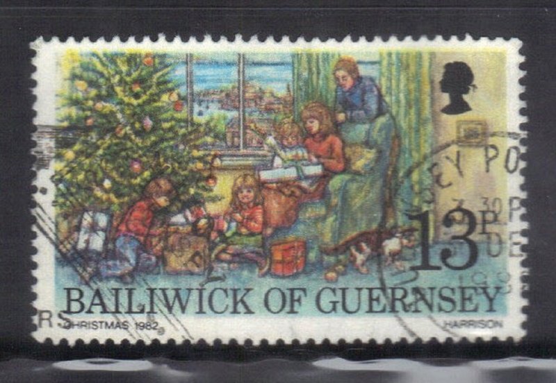 GUERNSEY  SC# 251 **USED** 13p  1982  CHRISTMAS  SEE SCAN