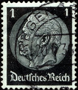 Germany #415  Used - President Hindenburg (1933)