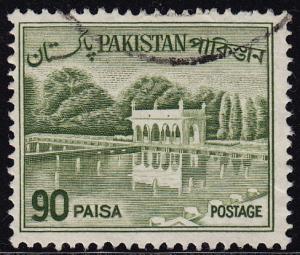 Pakistan - 1964 - Scott #140a - used