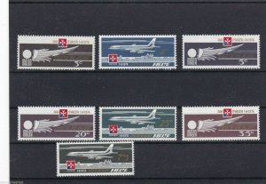 MALTA MNH   STAMPS ON STOCK CARD, REF 1105