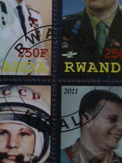 RWANDA-2011-THE 1ST MAN ON THE MOON 50TH ANNIVERSARY - CTO S/S VERY FINE-