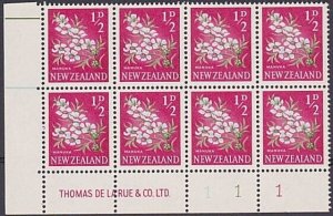 NEW ZEALAND 1960 ½d plate block of 8 MNH...................................Y298