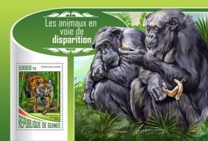 Guinea - 2017 Endangered Animals - Stamp Souvenir Sheet - GU17525b