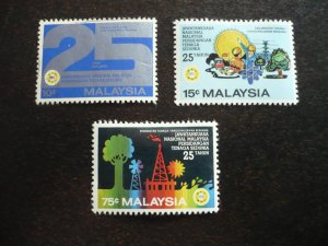 Stamps - Malaysia - Scott# 225-227 - Mint Hinged Set of 3 Stamps