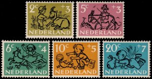 ✔️ NETHERLANDS 1952 - SURTAX CHILD WELLFARE - SC. B243/7 NVPH 592/595 ** MNH OG