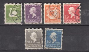 J26068  jlstamps 1935 denmark set used #246-51 designs