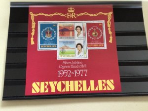 Seychelles  1977 silver jubilee mint never hinged stamps  Ref A8597