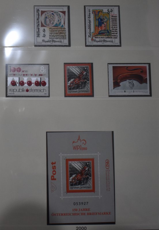 AUSTRIA   2000 year set  MNH   1804-1834, B368-70