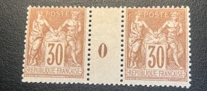 France Scott #82 never hinged pair