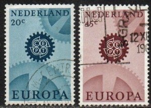 Netherlands Sc #444-445 Used