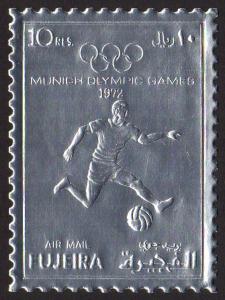 Fujeira Mi #1403A  mnh - 1972 Summer Olympics Munich - soccer - silver foil