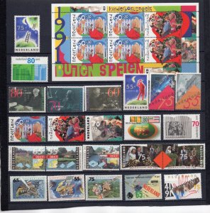 NETHERLANDS 1990-1991 SET OF 23 STAMPS,SHEET OF 6 STAMPS & 2 BOOCLETS MNH