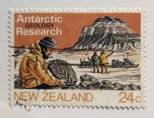 New Zealand 1984 Scott 791 used - 24c, Geology, Antarctic research