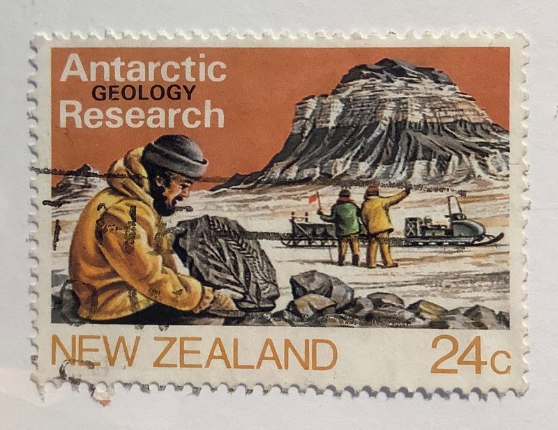 New Zealand 1984 Scott 791 used - 24c, Geology, Antarctic research