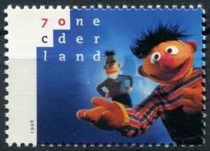 Netherlands Sc#941 MNH, 70c bl & multi, Sesame Street (1996)