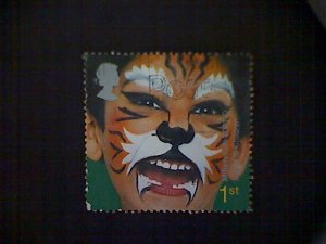 Great Britain, Scott #1945, used(o), 2001, Child's Painted Face: Tiger, 1st