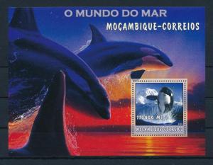 [31505] Mozambique 2002 Marine Life Whales MNH Sheet