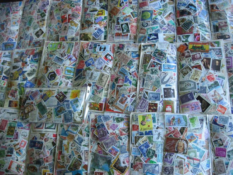 WW colossal mixture (duplicates, mixed cond) 25,000 old,new, 35%comems,65%defins