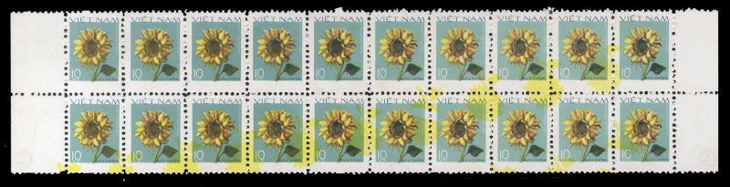 Vietnam - North #923var, 1978 Flower, horizontal block of 20 (10x2) with marg...