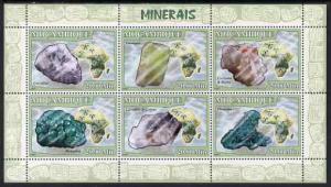 Mozambique 2007 Minerals #1 perf sheetlet containing 6 va...