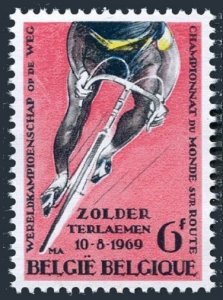 Belgium 722 two stamps, MNH. Mi 1556. World Bicycling Road Championships, 1969.