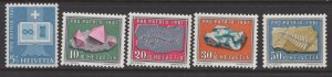 SWITZERLAND  B303-B307  MINT HINGED   SET