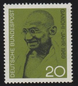 1012 Gandhi  MNH