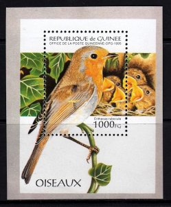 Guinea 1995 Erithacus Rubecula - Bird Mint MNH Miniature Sheet SC 1273