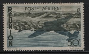 REUNION  C32  MINT HINGED