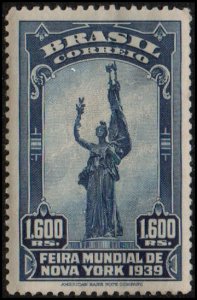 Brazil 483 - Mint-H - 1600r Statue / Brazil & USA Friendship (1939) (cv $0.80)