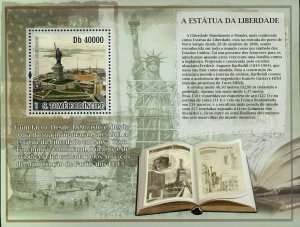 Statue of Liberty Stamp New York Lighthouses Souvenir Sheet MNH #3112 / Bl.605