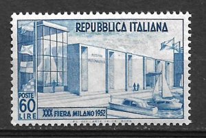 COLLECTION LOT #476 ITALY # 600 MH 1952 CV=$26