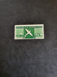 Stamps Dominica Republic Scott #C33 never hinged