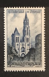 France 1958 #887, Senlis Cathedral, MNH.