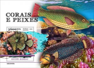 GUINEA BISSAU - 2023 - Corals & Fishes - Perf Souv Sheet - Mint Never Hinged