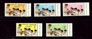 Iraq 273-77 MNH 1961 World Childrens Day  #2