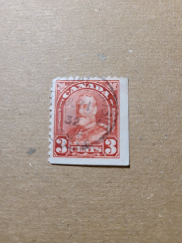 CA S#167a U-VF $0.03 07/13/1931 KGV - Arch/Leaf Issue, Deep Rose Red