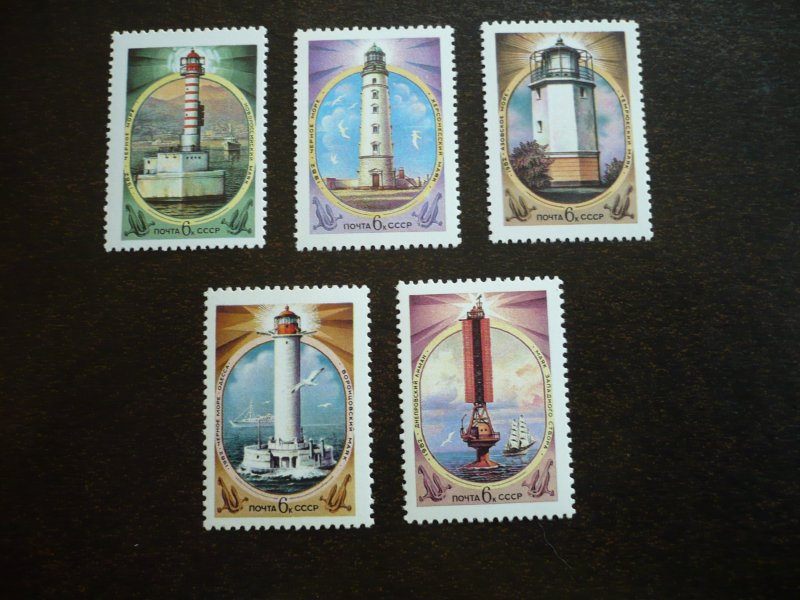 Stamps - Russia - Scott# 5107-5111 - Mint Never Hinged Set of 5 Stamps